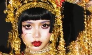 Sao quốc tế biến hóa đón Halloween