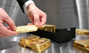 Người giàu cho thuê vàng thỏi khi giá cao kỷ lục